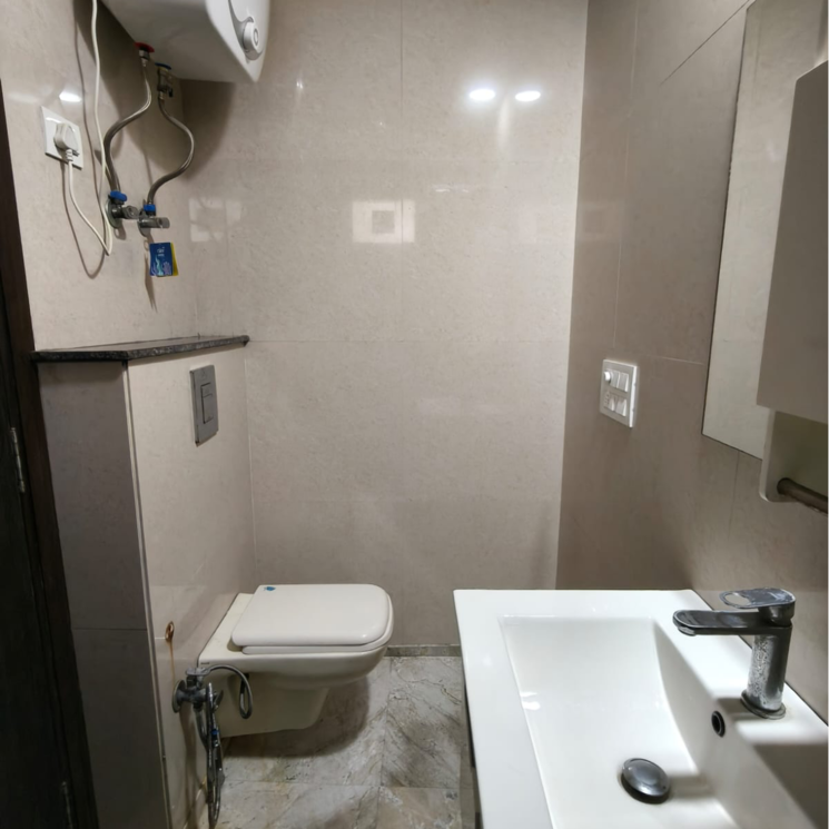 Bathroom, lajpat nagar ii 2 Bedroom 900 Sq.Ft. Builder Floor In Lajpat Nagar ii Delhi 9775773
