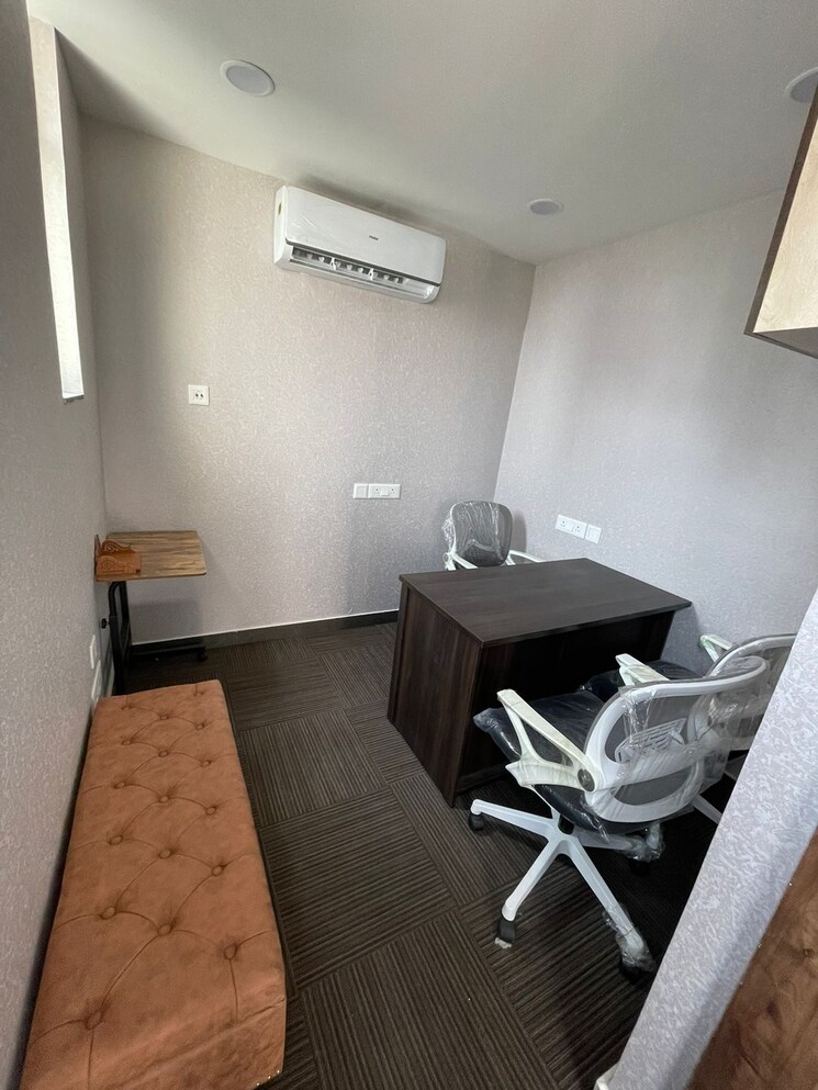 Team Area, sarat bose road Commercial Office Space 925 Sq.Ft. In Sarat Bose Road Kolkata 9775762