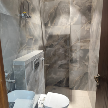 Bathroom in 3 BHK Builder Floor at Pitampura – for Sale