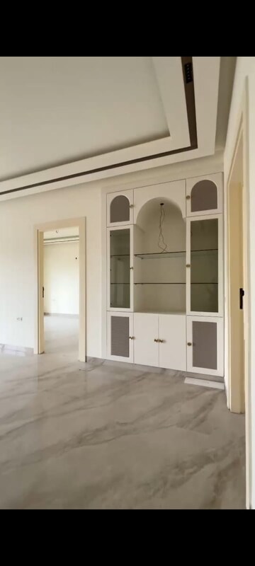 Room in 4 BHK Builder Floor at Sector 84 – for Sale