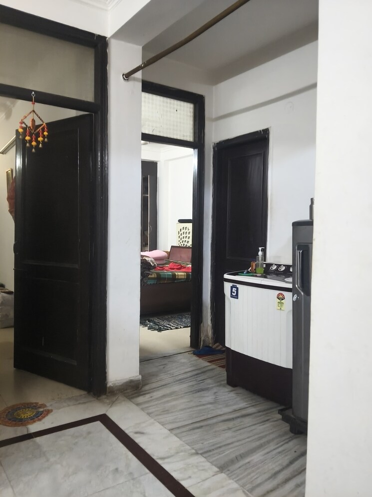 Room, malviya nagar 2 Bedroom 1000 Sq.Ft. Builder Floor In Malviya Nagar Delhi 9775872