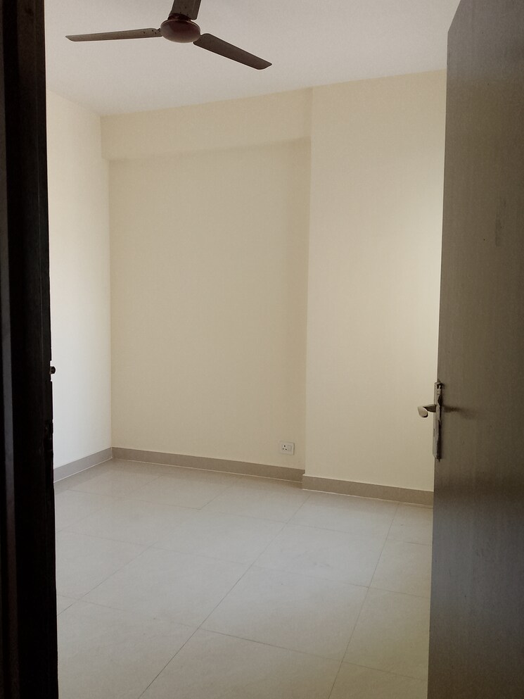 Room, amrapali-enchante 2 Bedroom 850 Sq.Ft. Apartment In Tech Zone 4 Greater Noida Greater Noida 9775886