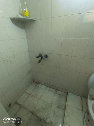 Bathroom in 4 BHK Builder Floor at Dlf Phase ii – for Sale