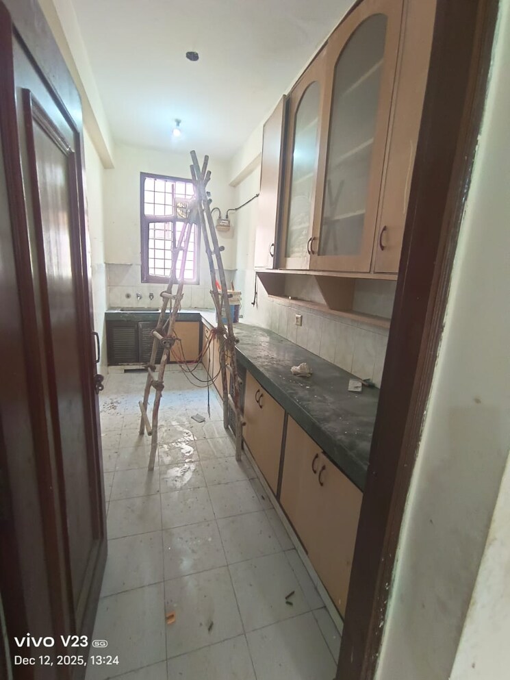 Kitchen, dlf phase ii 4 Bedroom 2700 Sq.Ft. Builder Floor In Dlf Phase ii Gurgaon 9775548