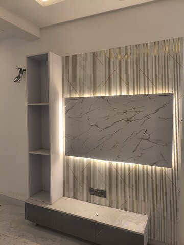 Bathroom in 3 BHK Builder Floor at Sunshine Apartments Sector 73, Sector 73 – for Rent