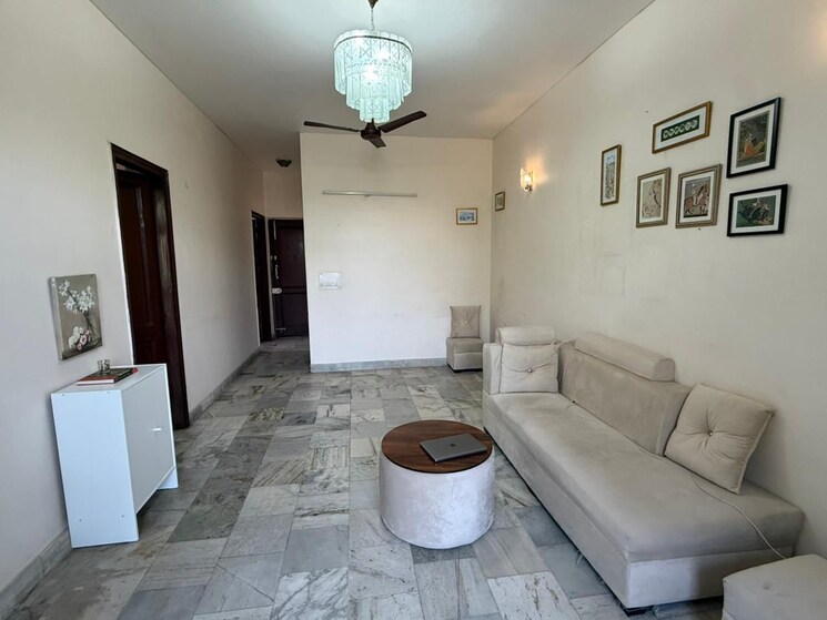 Bathroom, shivalik colony 6+ Bedroom 200 Sq.Yd. Independent House In Shivalik Colony Delhi 9776182