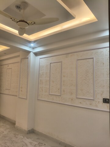 Staircase in 2 BHK Builder Floor at MM House, Sector 73 – for Rent