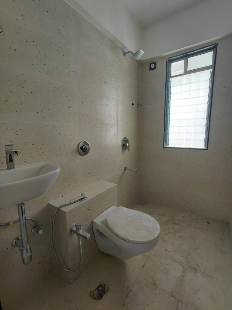 Bathroom, happy-home-nehaj-apartment 2 Bedroom 700 Sq.Ft. Apartment In Goregaon West Mumbai 9776657