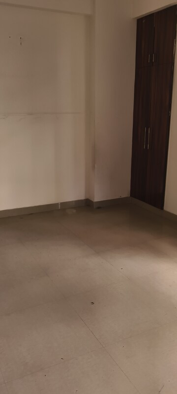 Room in 2 BHK Apartment at Shre Banke Bihari, Raj Nagar Extension – for Rent