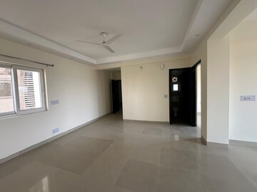 Room in 3 BHK Apartment at Ansal Crown Heights, Sector 80 – for Rent