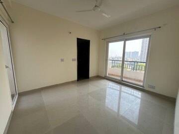 Room in 3 BHK Apartment at Ansal Crown Heights, Sector 80 – for Rent