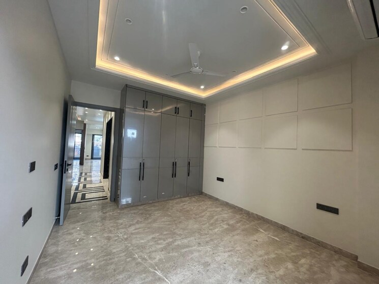 Room, greater kailash i 3 Bedroom 208 Sq.Yd. Builder Floor In Greater Kailash I Delhi 9777903