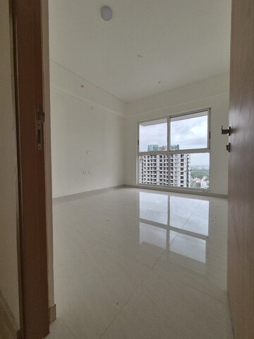 Room in 3 BHK Apartment at Lodha Bella Vita, Nibm Road – for Sale