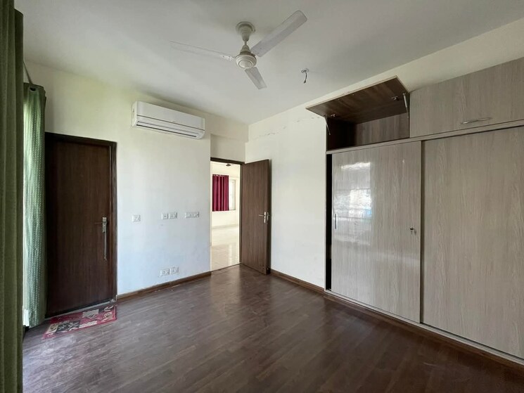 Room, bptp-amstoria 3 Bedroom 2384 Sq.Ft. Apartment In Sector 102 Gurgaon 9778816