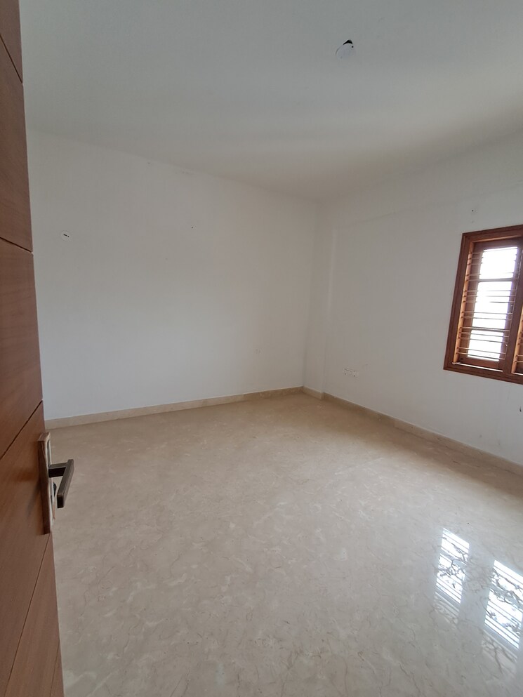 Room, jayanagar 3 Bedroom 1370 Sq.Ft. Apartment In Jayanagar Bangalore 9778933