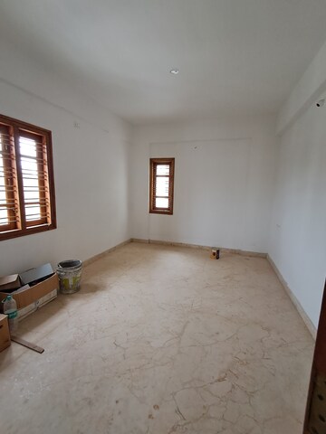 Room in 3 BHK Apartment at Jayanagar – for Sale