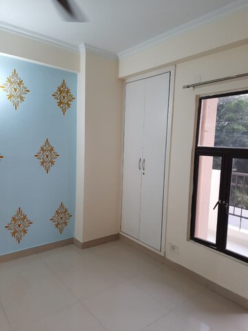 Room in 2 BHK Apartment at SG Grand, Raj Nagar Extension – for Rent