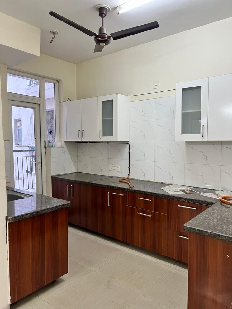 Kitchen, nk-sharma-savitry-greens 3 Bedroom 1500 Sq.Ft. Apartment In Lohgarh Zirakpur 9778901