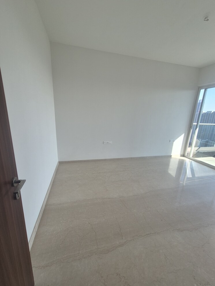 Room, courtyard-by-narang-realty-and-the-wadhwa-group 3 Bedroom 1370 Sq.Ft. Apartment In Pokhran Road No Two Thane 9779016