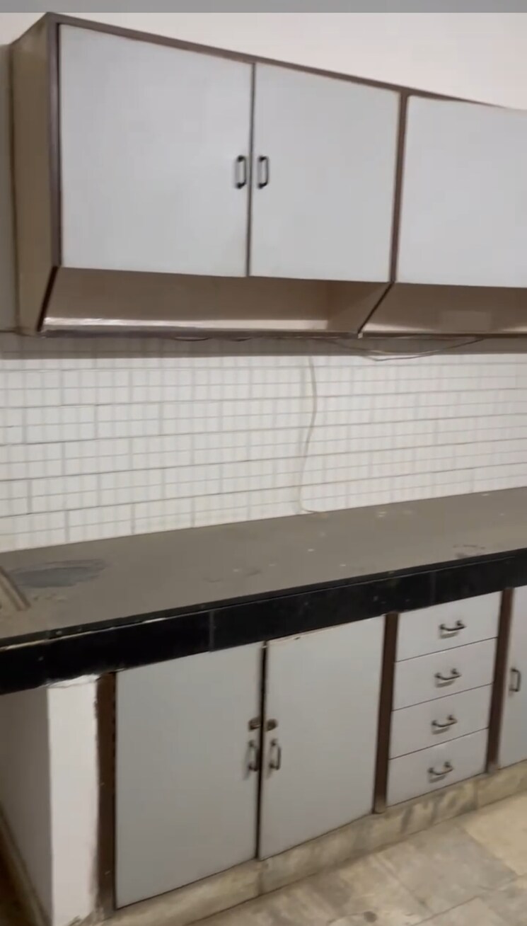 Bedroom, chittaranjan park 3 Bedroom 125 Sq.Yd. Builder Floor In Chittaranjan Park Delhi 9779085