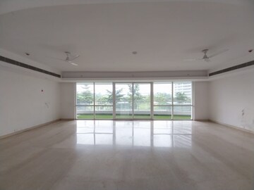 Room in 5 BHK Penthouse at Adani Oyster Grande Phase 2, Sector 102 – for Rent