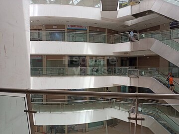  Office Space For Rent in Malad West