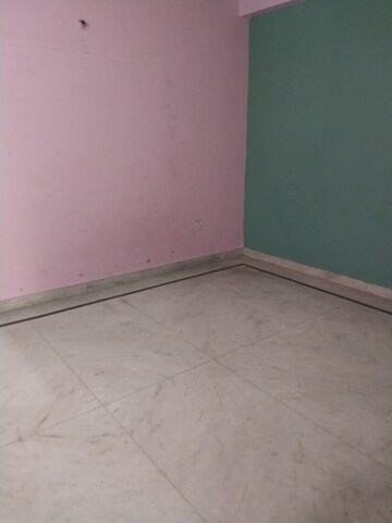 Room in 1 RK Apartment at Vaishali Sector 6 – for Sale