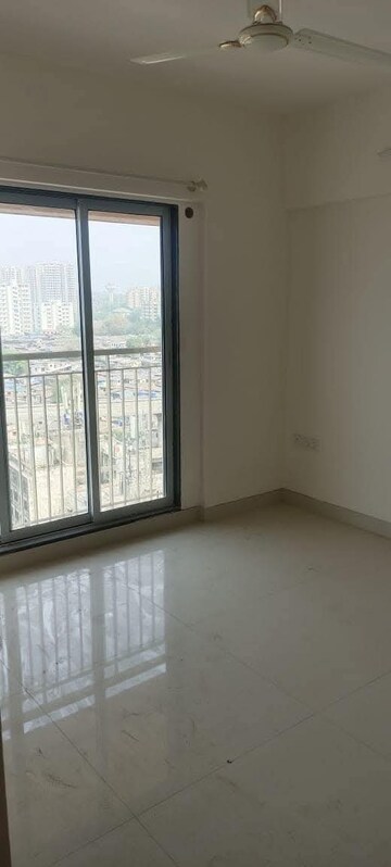 2 BHK Apartment For Rent in Sunteck City Avenue 4, Goregaon West