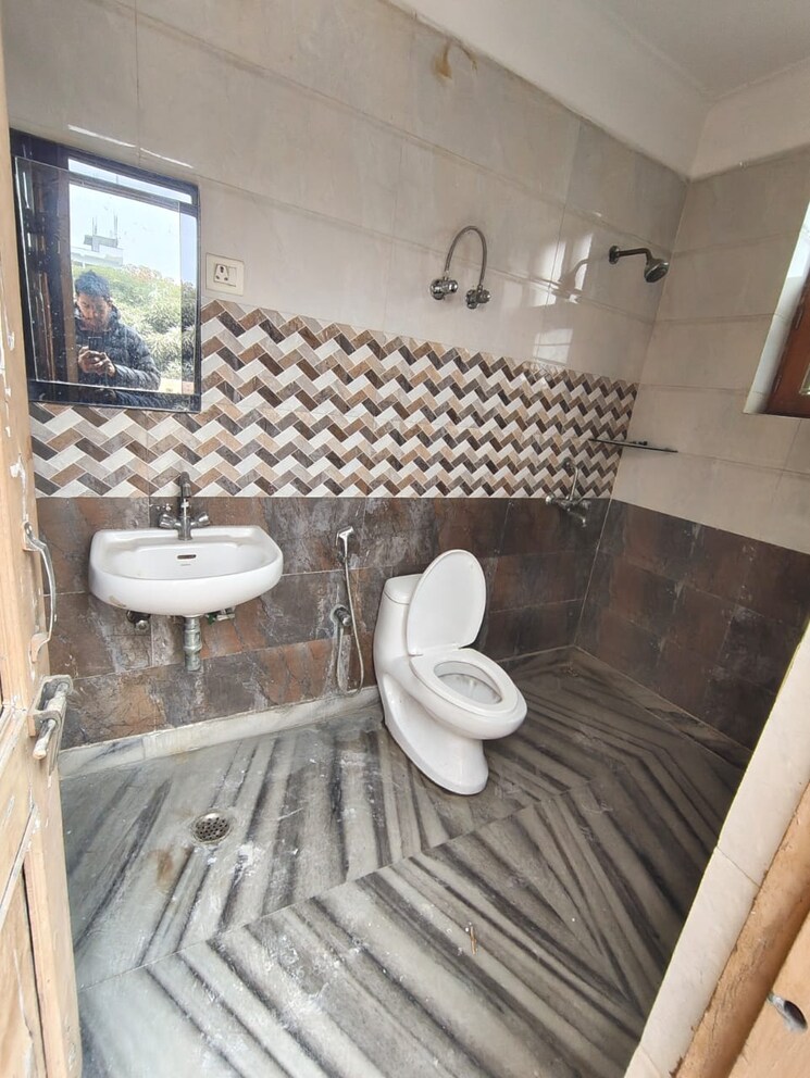 Master Bedroom, sector 38 1 Bedroom 800 Sq.Ft. Builder Floor In Sector 38 Gurgaon 9779440