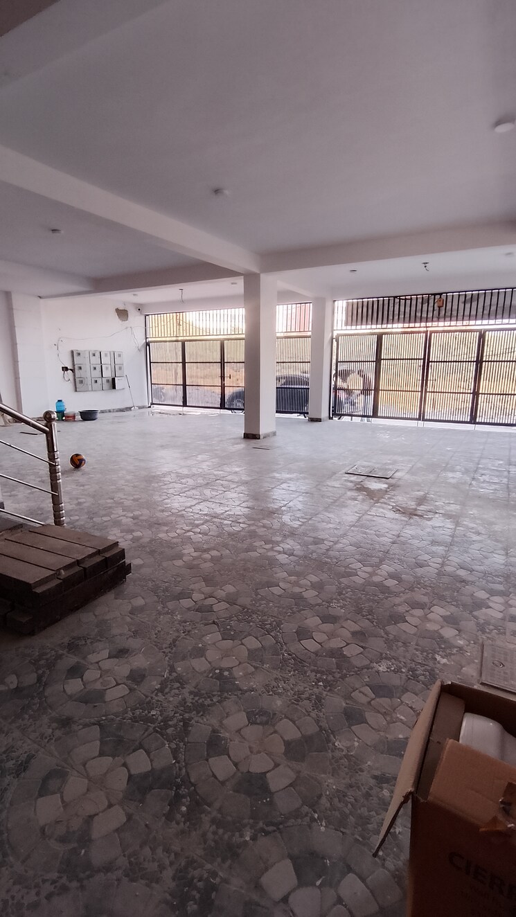  Parking, satbari 3 Bedroom 1080 Sq.Ft. Builder Floor In Satbari Delhi 9779523