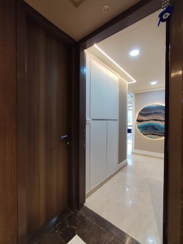 Room in 4 BHK Apartment at Lodha Marquise, Worli – for Rent