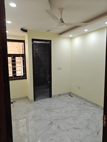 2 BHK Builder Floor For Sale in Mahavir Enclave 1