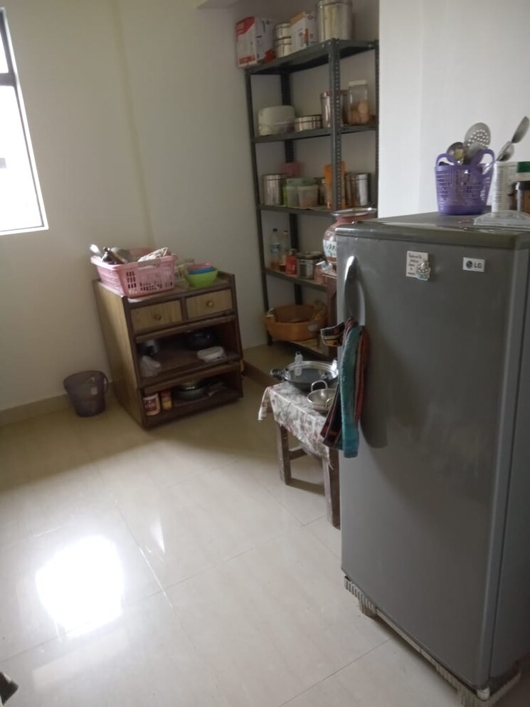 Room, vardhman-gardens 3 Bedroom 870 Sq.Ft. Apartment In Balkum Pada Thane 9779624