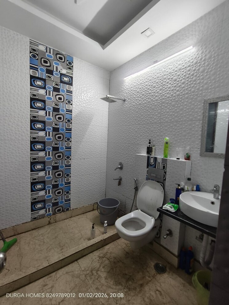 Bathroom, sushant lok i 3 Bedroom 215 Sq.Ft. Builder Floor In Sushant Lok I Gurgaon 9779649