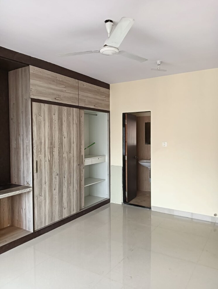 Room, rajnigandha-chs-vasant-vihar 3 Bedroom 1000 Sq.Ft. Apartment In Vasant Vihar Thane 9779732