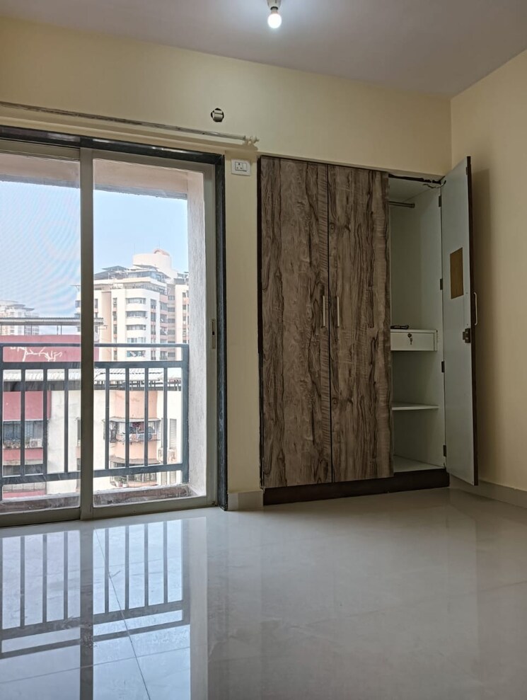 Room, rajnigandha-chs-vasant-vihar 3 Bedroom 1000 Sq.Ft. Apartment In Vasant Vihar Thane 9779732