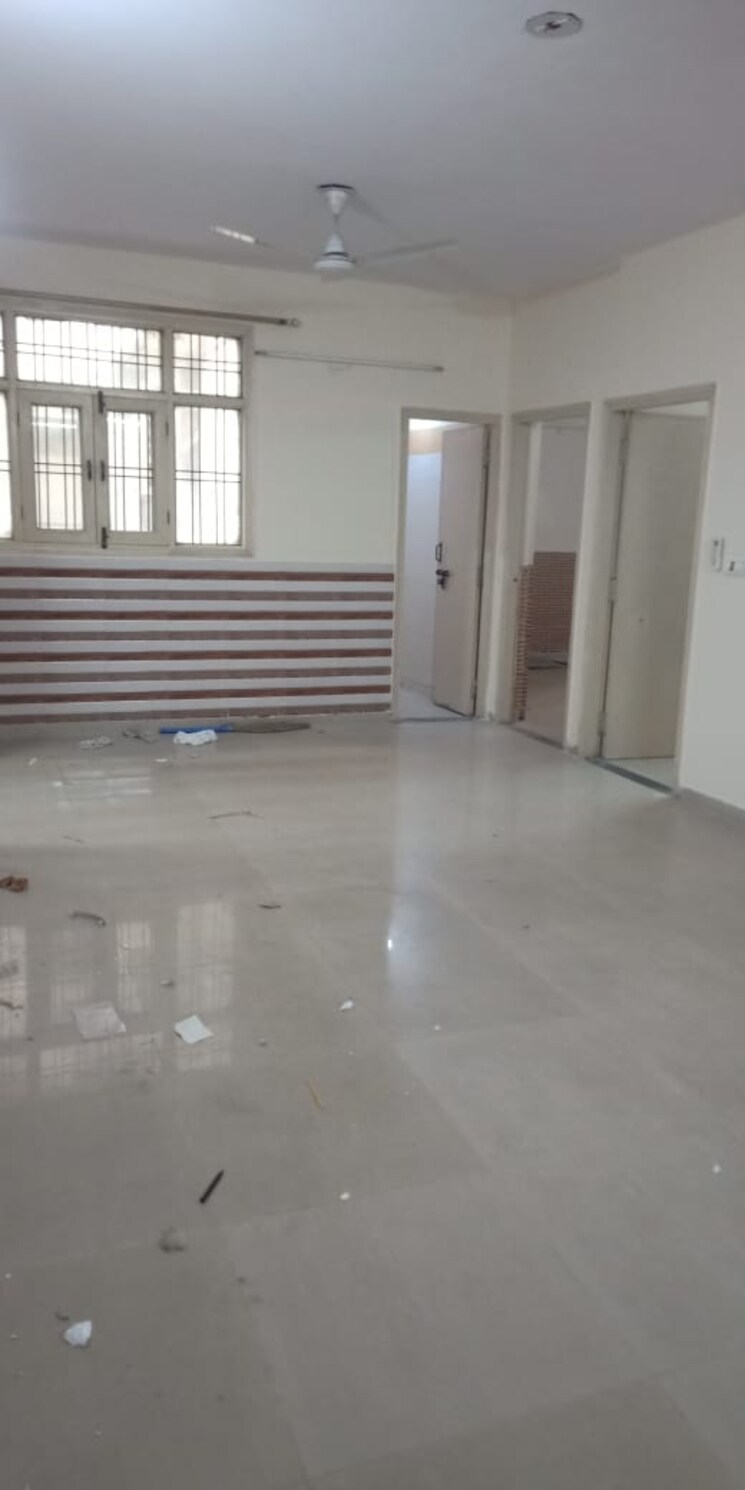 Room, omaxe-heights 2 Bedroom 1500 Sq.Ft. Apartment In Sector 86 Faridabad 9779819