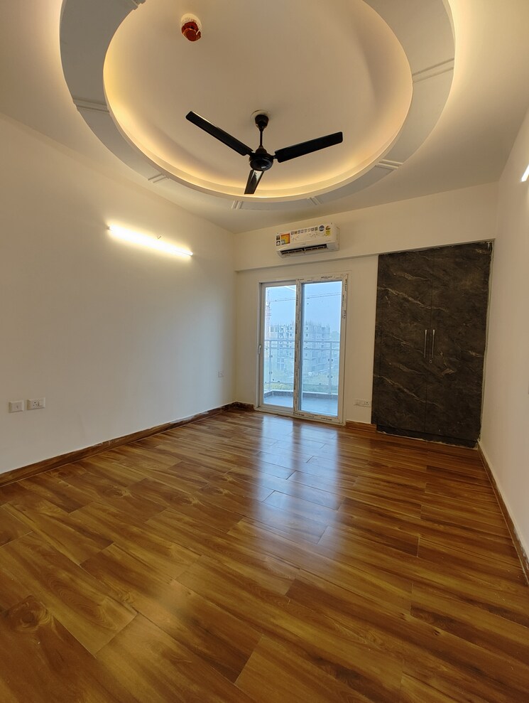 Master Bedroom, samridhi-luxuriya-avenue 2.5 Bedroom 1165 Sq.Ft. Apartment In Sector 150 Noida 9779876