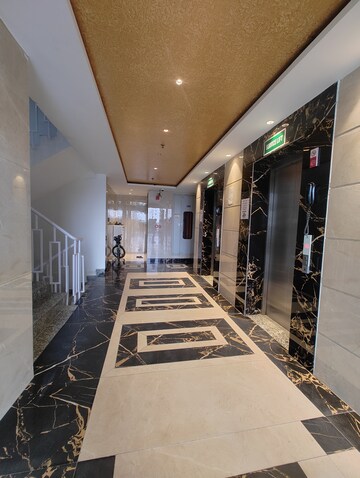 Lift in 2.5 BHK Apartment at Samridhi Luxuriya Avenue, Sector 150 – for Sale