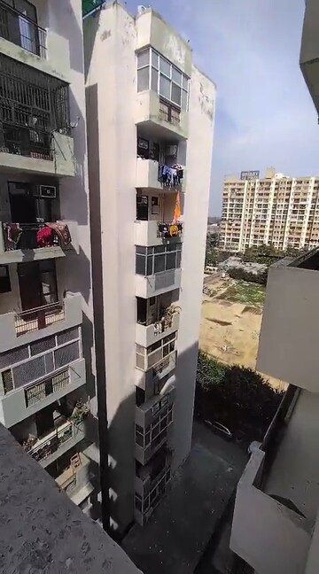 Team Area in 2 BHK Apartment at Shyam Bankey Bihari Sharnam, Raj Nagar Extension – for Sale