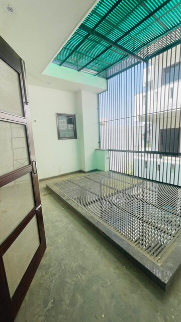 Balcony in 3 BHK Builder Floor at Parklands, Sector 85 – for Rent