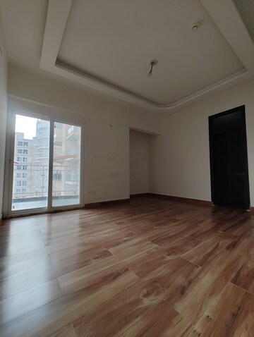 Master Bedroom in 3 BHK Apartment at Samridhi Luxuriya Avenue, Sector 150 – for Sale