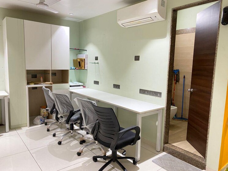 Team Area, aaa-anam-2 Commercial Office Space 1260 Sq.Ft. In Ambli Ahmedabad 9780112