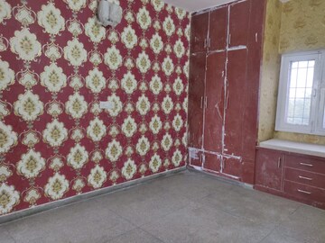 Bedroom in 2 BHK Apartment at RWA Jalvayu Vihar, Sector 25 – for Rent