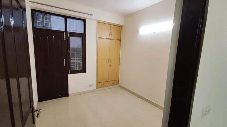 Room, tulip-white 3 Bedroom 1326 Sq.Ft. Apartment In Sector 69 Gurgaon 9780168