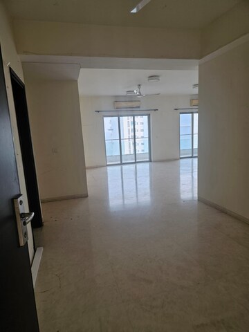 Room in 3 BHK Apartment at M3M Heights, Sector 65 – for Sale