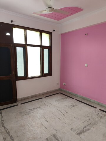 Room in 2 BHK Builder Floor at RWA Apartments Sector 40, Sector 40 – for Rent