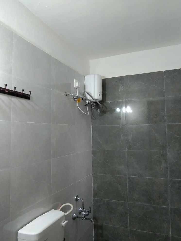 Bathroom, rohan-silver-gracia 2 Bedroom 1000 Sq.Ft. Apartment In Ravet Pune 9780583