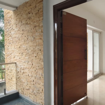 Room in 4 BHK Apartment at HSR Tulips, Banjara Hills – for Rent