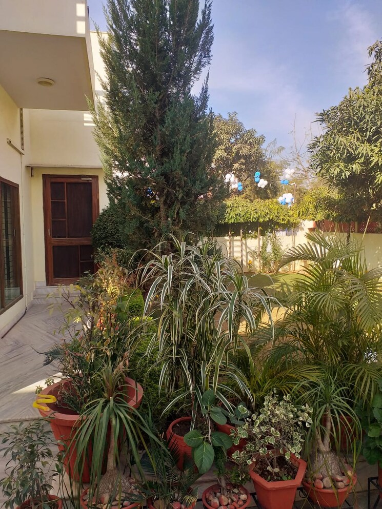 Garden, vaishali nagar 2 Bedroom 1200 Sq.Ft. Apartment In Vaishali Nagar Jaipur 9697999